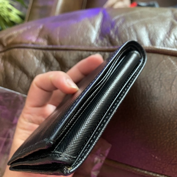 Prada Saffiano Men's Wallet - Picture 6 of 11